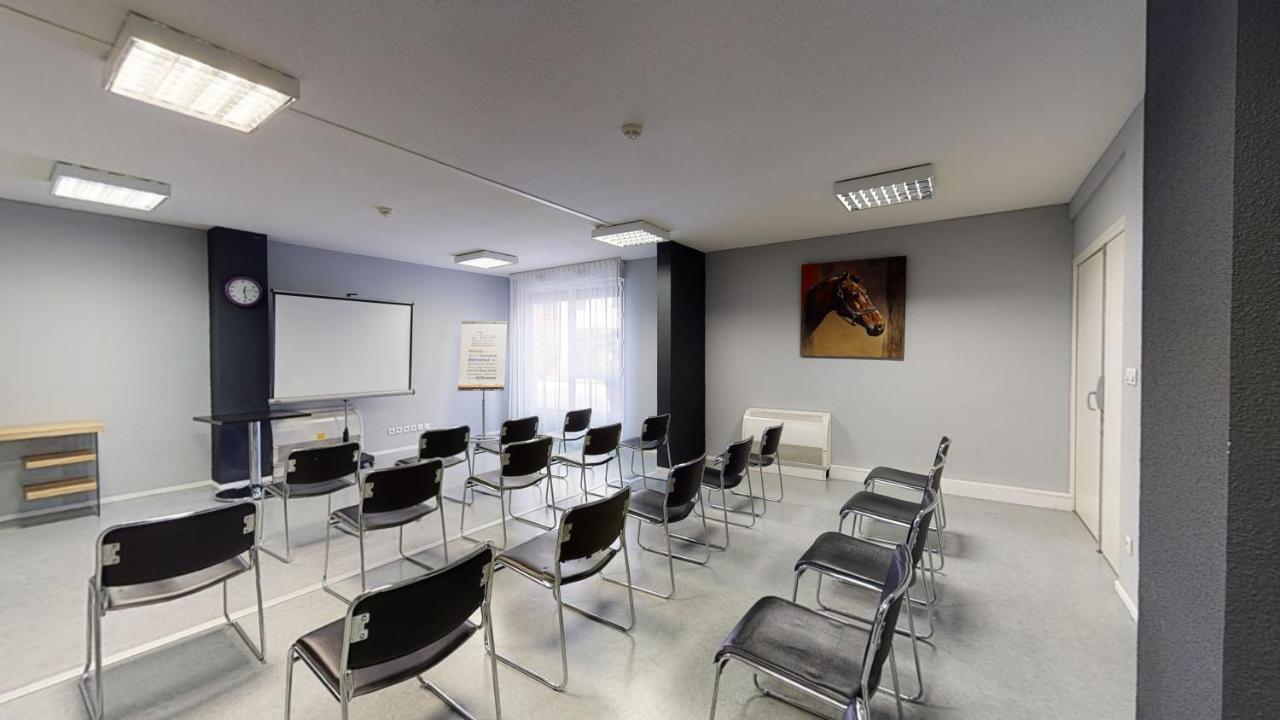 Alezan Hotel & Residence Toulouse Buitenkant foto